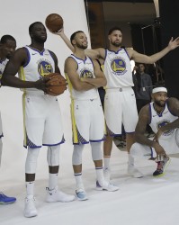 考辛斯谈杜库汤：给谁传球都不会错 但同时也没有正确的答案