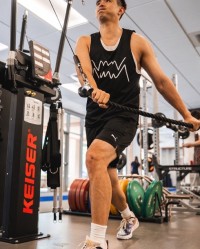 赵继伟社交媒体发布近期照片：提及错过与科比会面机会 强调珍视此刻