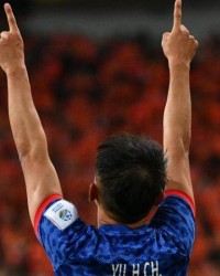 申花再现“超人”奇迹 老将力挽狂澜让冠军悬念延续